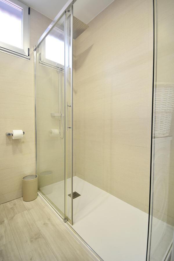 Apartament Galihost - En Pleno Centro De Portonovo, *